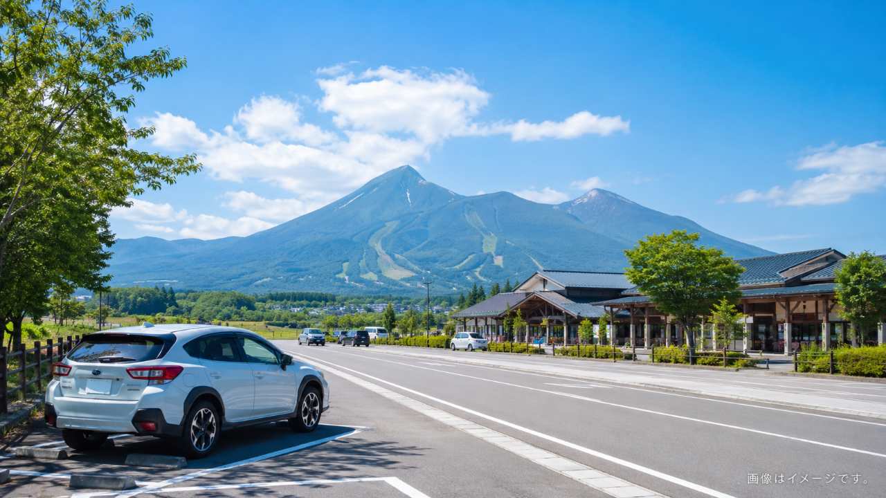 会津若松から磐梯山方面へ向かうドライブ風景